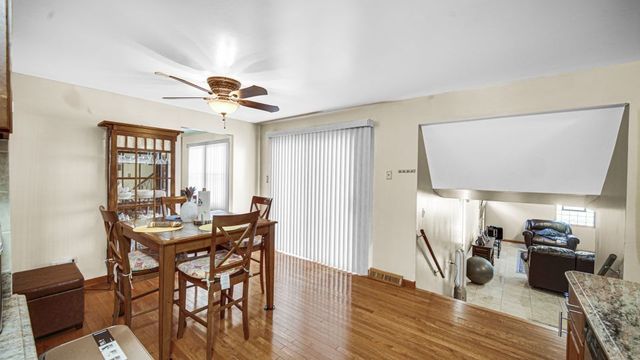 17106 Ingleside Avenue, South Holland, IL 60473