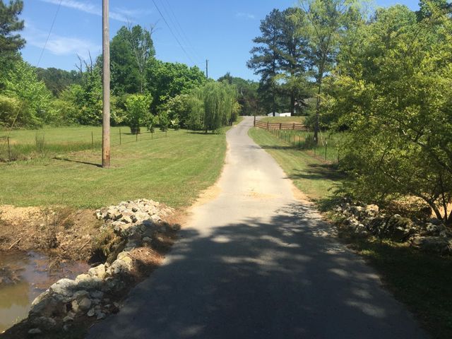 420 Long Hollow Road, Rock Spring, GA 30739