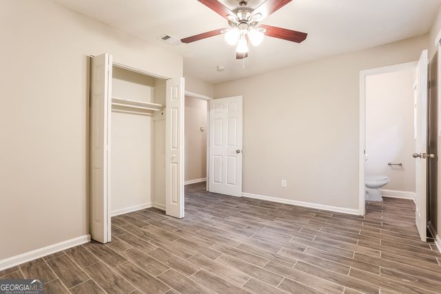 8621 Chestnut Lane, Lithia Springs, GA 30122