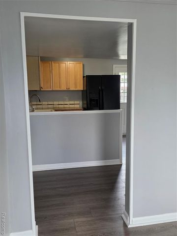 30555 Brush Street, Madison Heights, MI 48071