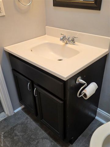 30555 Brush Street, Madison Heights, MI 48071