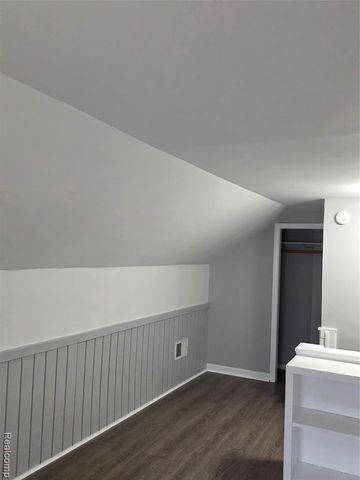 30555 Brush Street, Madison Heights, MI 48071