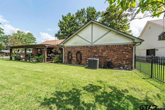 126 Fairway Dr, Bullard, TX 75757