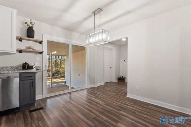 2424 Larkwood Circle NW, Huntsville, AL 35810