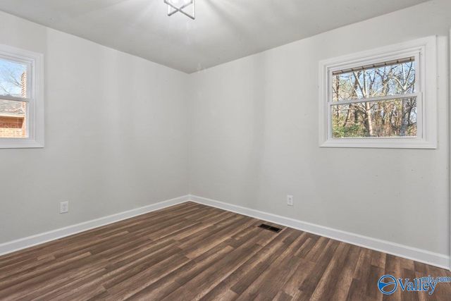 2424 Larkwood Circle NW, Huntsville, AL 35810