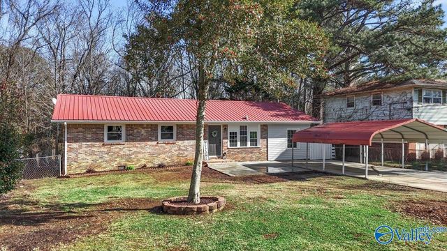 2424 Larkwood Circle NW, Huntsville, AL 35810