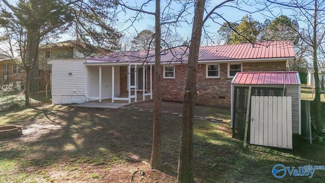 2424 Larkwood Circle NW, Huntsville, AL 35810