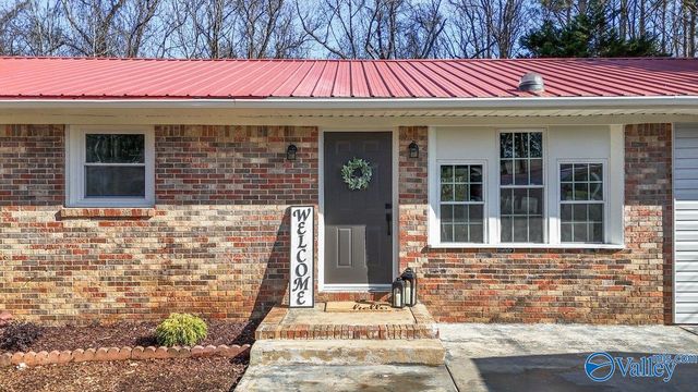 2424 Larkwood Circle NW, Huntsville, AL 35810