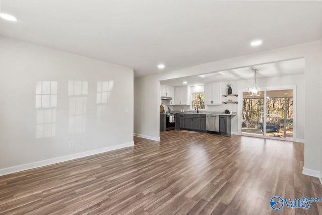 2424 Larkwood Circle NW, Huntsville, AL 35810