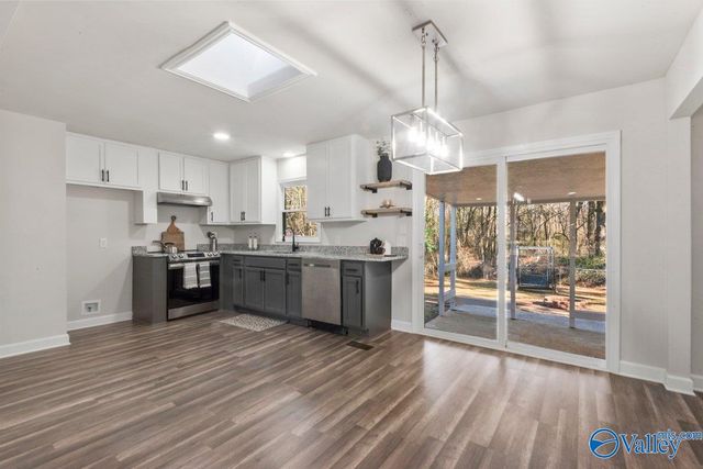 2424 Larkwood Circle NW, Huntsville, AL 35810