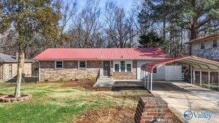 2424 Larkwood Circle NW, Huntsville, AL 35810