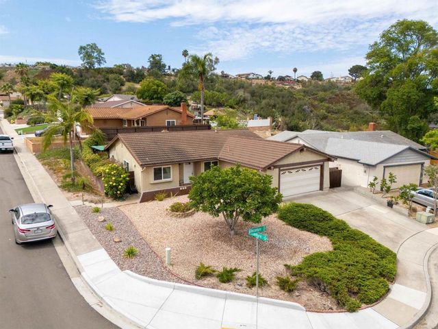 7245 Decanture Cove, San Diego, CA 92120