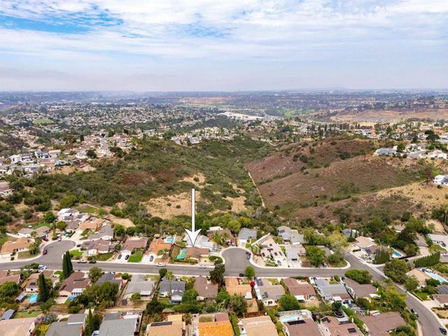 7245 Decanture Cove, San Diego, CA 92120