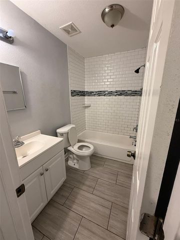 1039 N BRUNNELL PARKWAY 1041, Lakeland, FL 33805