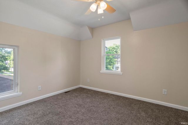 916 S 35th Street, South Bend, IN 46615