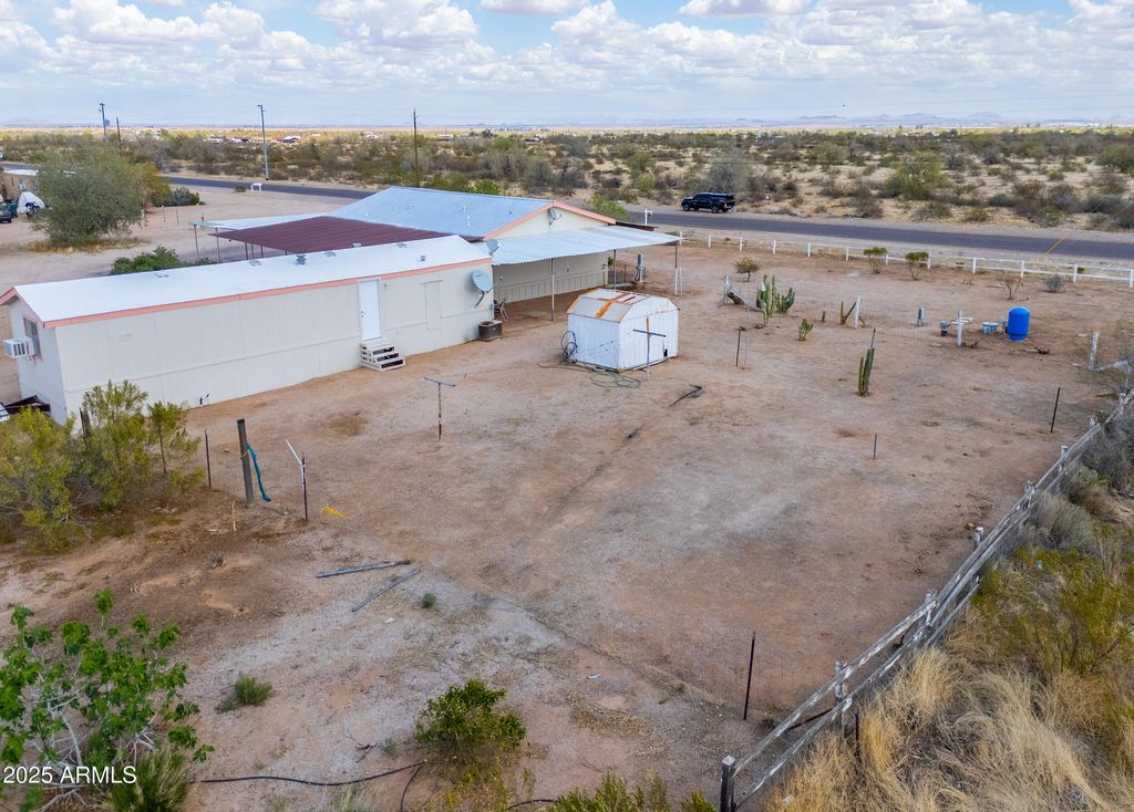 Image 2 of property listing at 270 N Ralston Road, Maricopa, AZ 85139