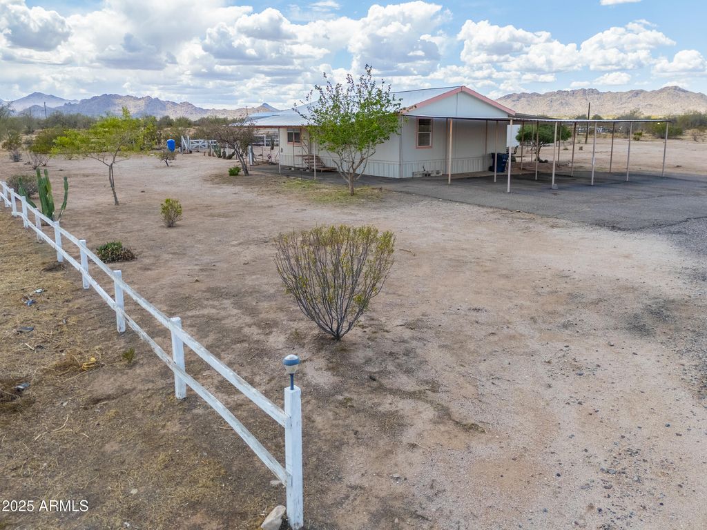Image 22 of property listing at 270 N Ralston Road, Maricopa, AZ 85139