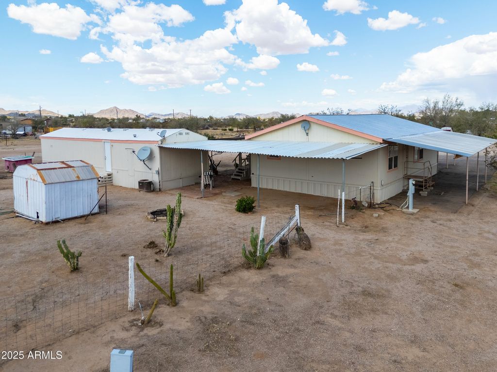 Image 23 of property listing at 270 N Ralston Road, Maricopa, AZ 85139