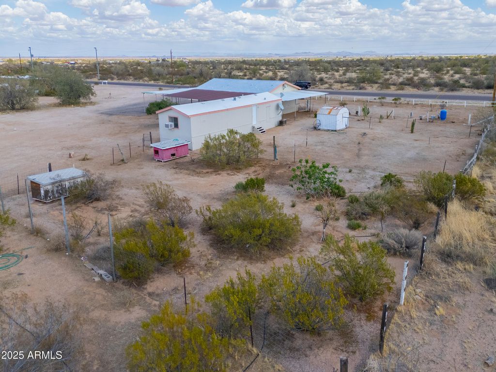 Image 3 of property listing at 270 N Ralston Road, Maricopa, AZ 85139