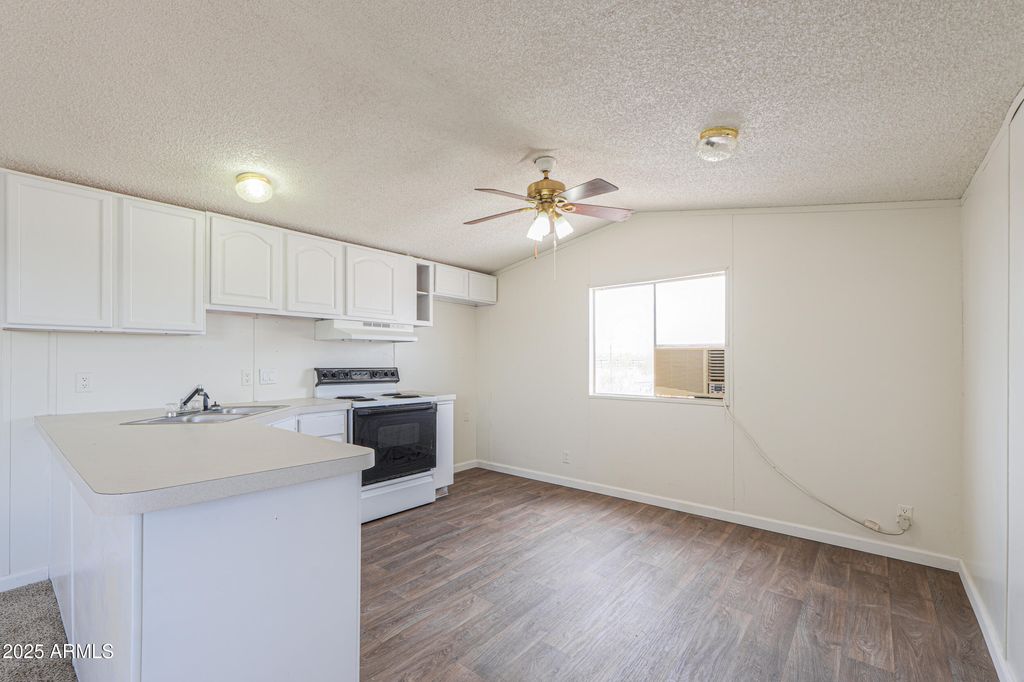 Image 33 of property listing at 270 N Ralston Road, Maricopa, AZ 85139
