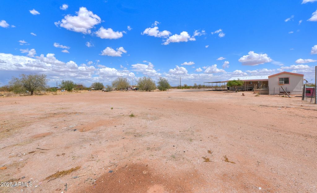 Image 37 of property listing at 270 N Ralston Road, Maricopa, AZ 85139