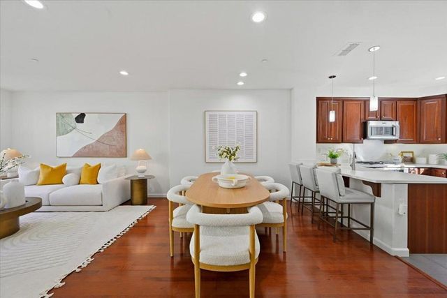 212 Boston Fern, Fremont, CA 94539