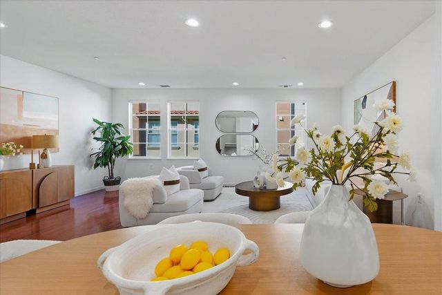 212 Boston Fern, Fremont, CA 94539