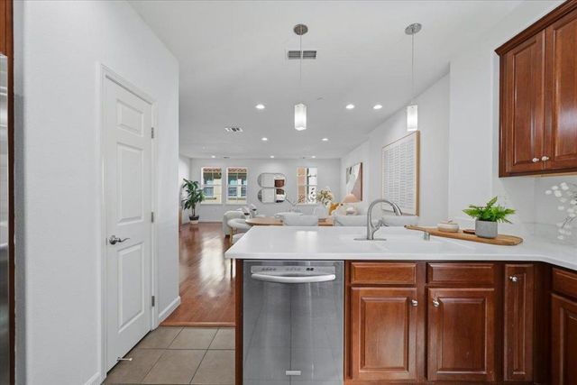 212 Boston Fern, Fremont, CA 94539