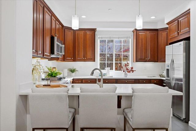 212 Boston Fern, Fremont, CA 94539