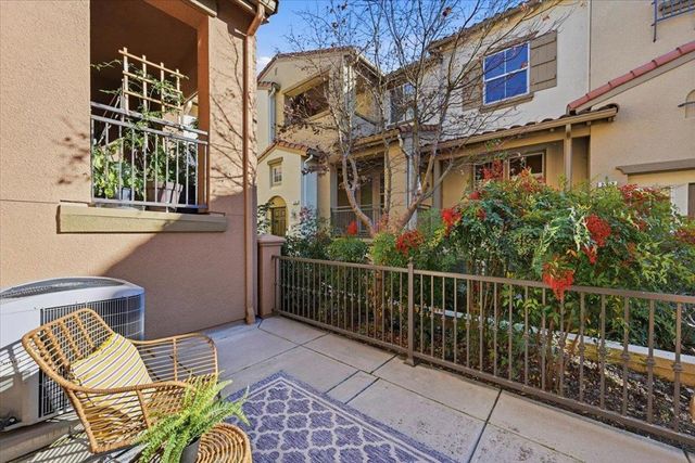 212 Boston Fern, Fremont, CA 94539