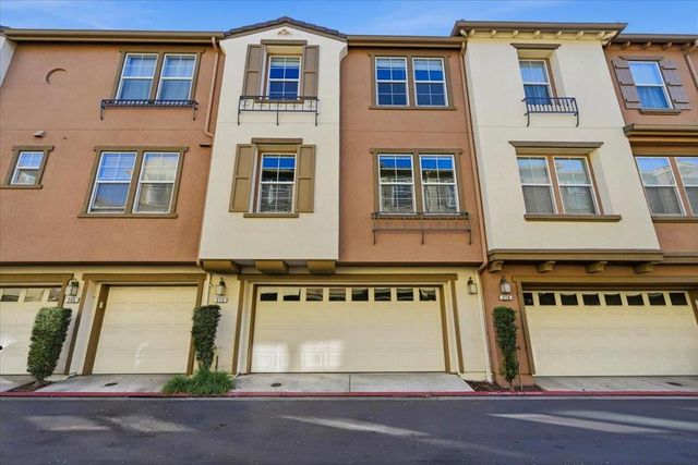 212 Boston Fern, Fremont, CA 94539