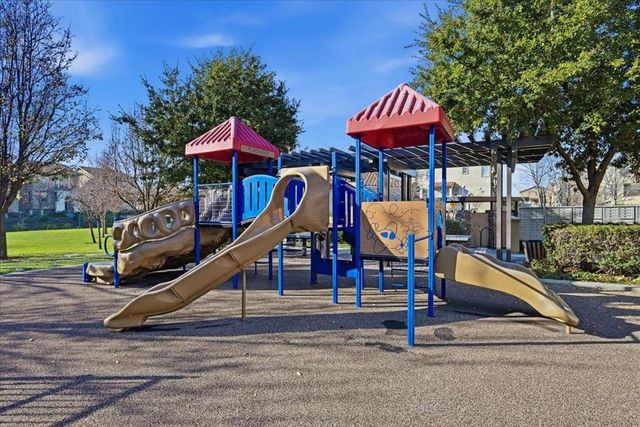 212 Boston Fern, Fremont, CA 94539