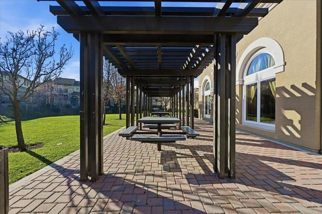 212 Boston Fern, Fremont, CA 94539