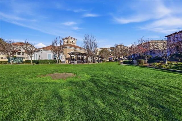 212 Boston Fern, Fremont, CA 94539