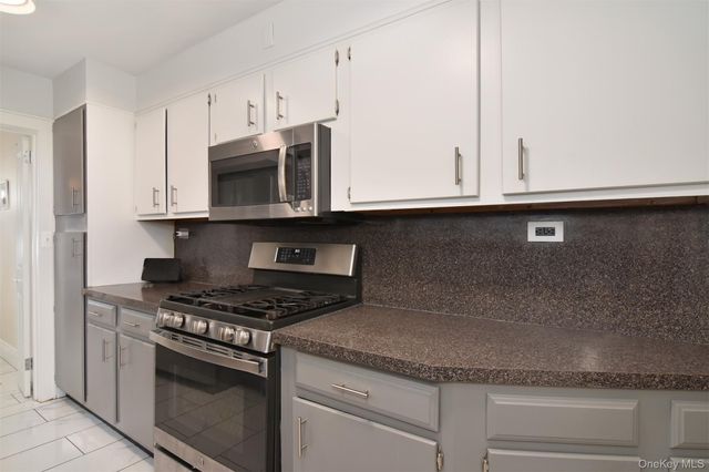 18 Grinnell Street, Irvington, NY 10533
