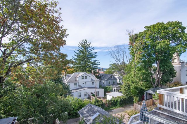 18 Grinnell Street, Irvington, NY 10533