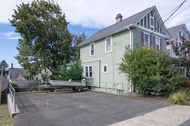 18 Grinnell Street, Irvington, NY 10533