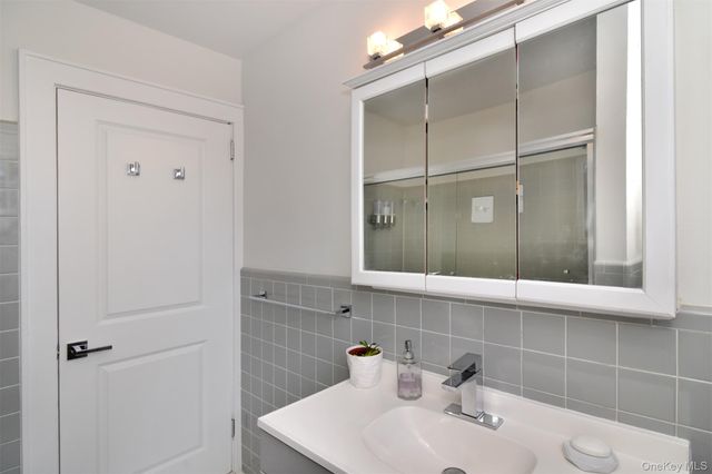 18 Grinnell Street, Irvington, NY 10533