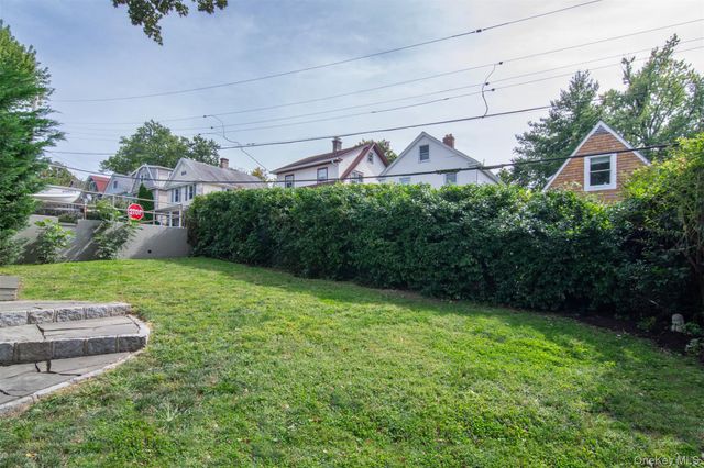 18 Grinnell Street, Irvington, NY 10533