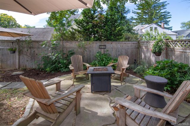 18 Grinnell Street, Irvington, NY 10533