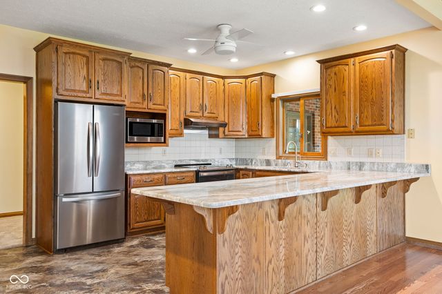 3756 N Forest Lane, Greenfield, IN 46140