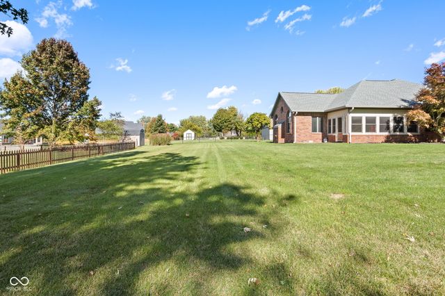 3756 N Forest Lane, Greenfield, IN 46140