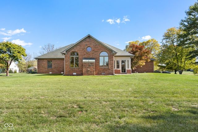 3756 N Forest Lane, Greenfield, IN 46140