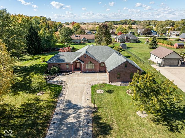 3756 N Forest Lane, Greenfield, IN 46140