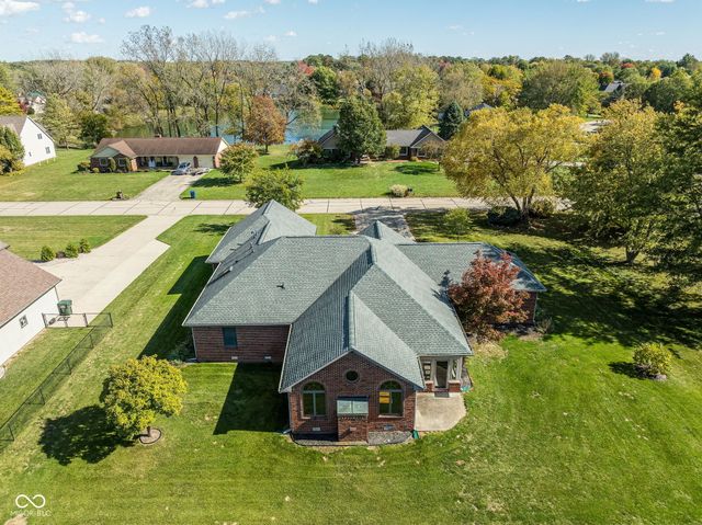 3756 N Forest Lane, Greenfield, IN 46140