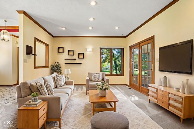 3756 N Forest Lane, Greenfield, IN 46140