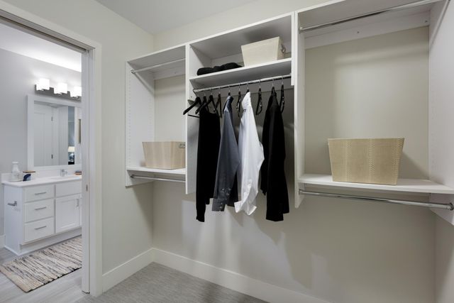 212 10th Avenue S 510, Minneapolis, MN 55415