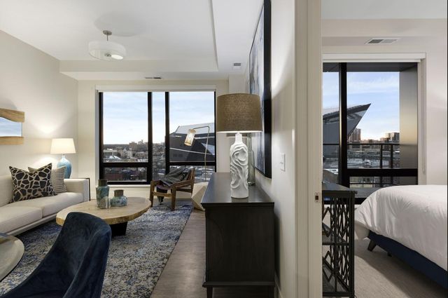 212 10th Avenue S 510, Minneapolis, MN 55415