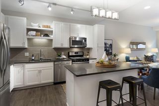 212 10th Avenue S 510, Minneapolis, MN 55415