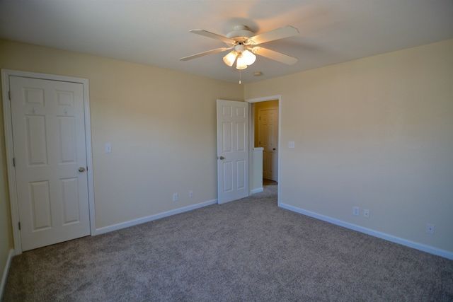 248 Executive Ave Apt 1B, Clarksville, TN 37042